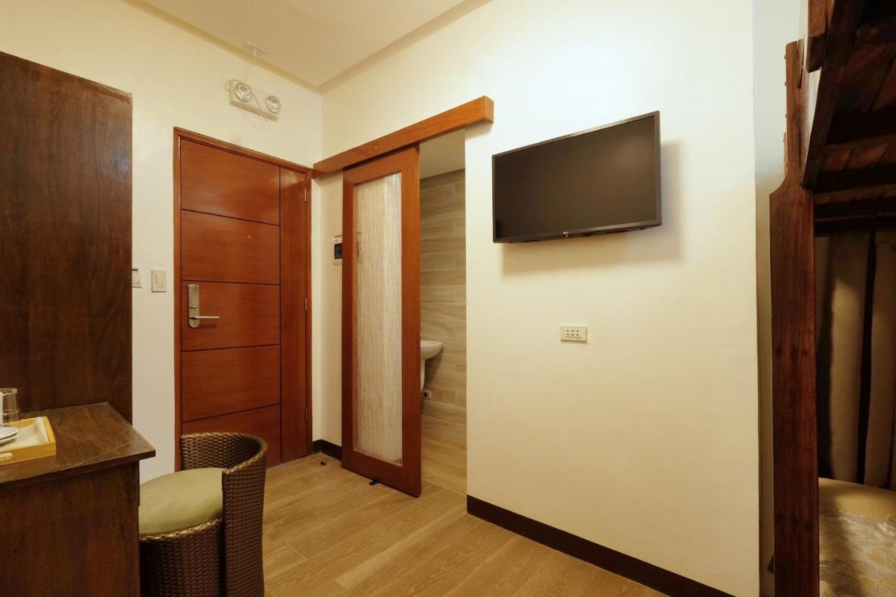 Jai-Cob'S Suites Corón Exterior foto