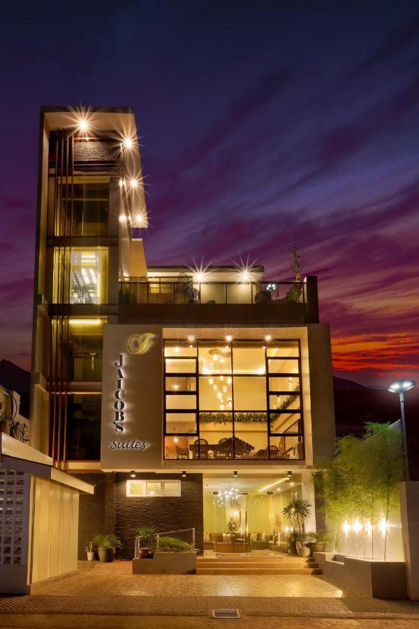 Jai-Cob'S Suites Corón Exterior foto